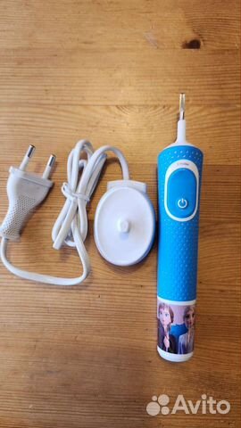 Зубная щетка oral b детская холодное сердце