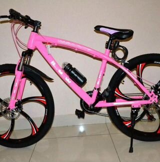 Новый женский велосипед на литых дисках