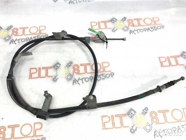 Трос ручного тормоза левый Toyota prius ZVW30 200