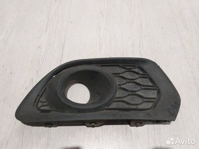 Оправа накладка птф туманки Renault sandero 2 Прав