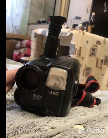 Видеокамера jvc