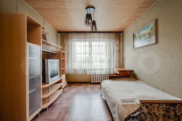 2-к. квартира, 52 м², 5/5 эт.