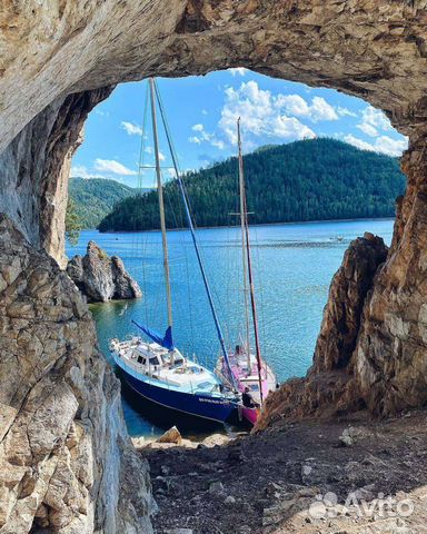 Экскурсия на яхте по Красноярскому морю