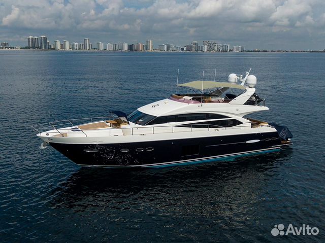 Моторная яхта Princess 72 2010 (850 м/ч)