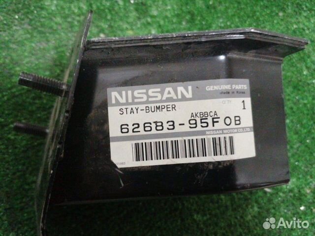 Кронштейн усилителя бампера передний левый Almera