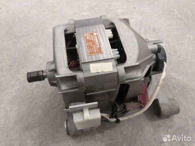 Двигататель стиральной машины Indesit w105tx