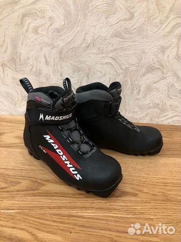 Лыжные ботинки детские (35 р-р)