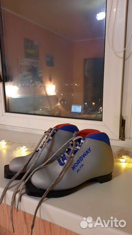 Лыжные ботинки