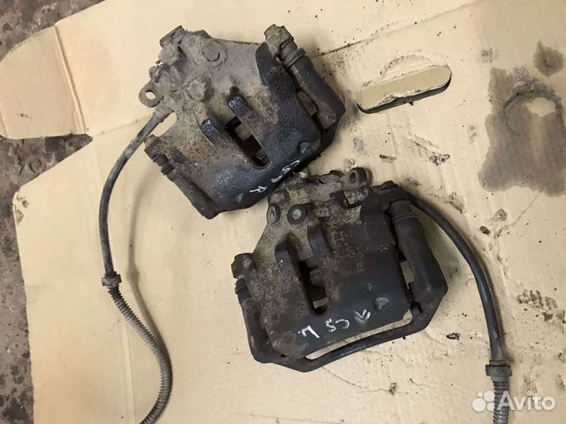 Суппорт тормозной передний правый Citroen C5