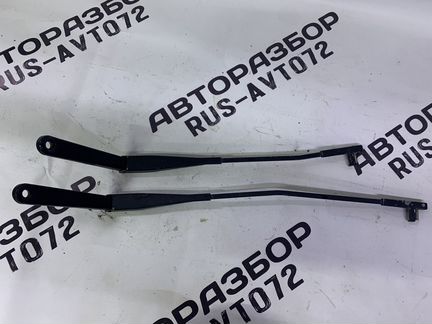 Поводок дворников Ford Focus 2