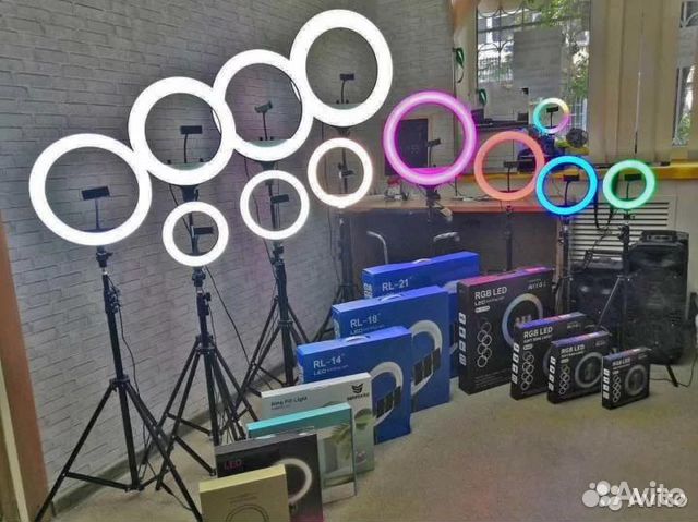 Кольцевые лампы разных диаметров