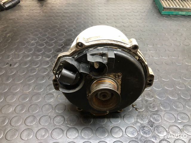 Генератор Land Rover Range Rover 3 4.4