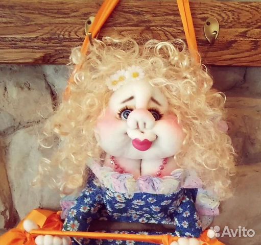 Мадам фу-фу- держатель туалетной бумаги