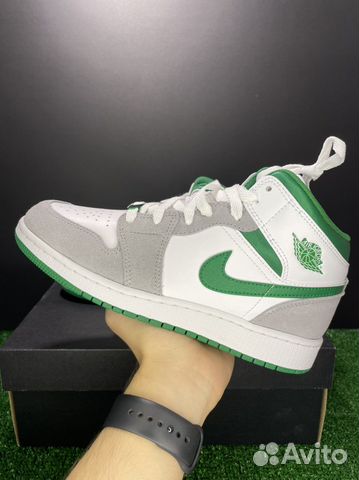 Air Jordan 1 Mid Green Grey