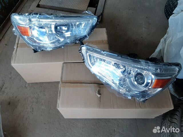 Фары Mitsubishi ASX 2010