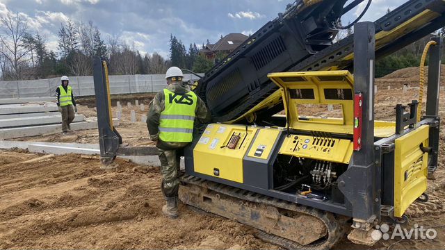 Монтаж железобетонных свай для каркасника