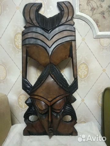 Маска африканская, дерево