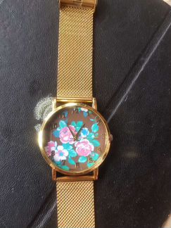 Часы женские кварцевые