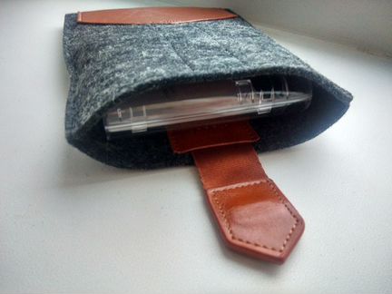 Кожаный чехол для планшета