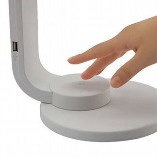 Светодиодная настольная лампа с USB