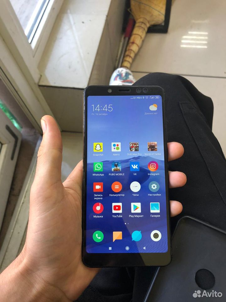 89300007025  Телефон Xiaomi 