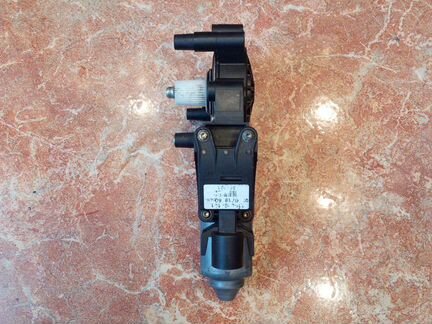 Моторчик переднего правого стеклоподъёмника A4,A6