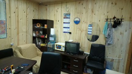 Гараж, > 30 м²