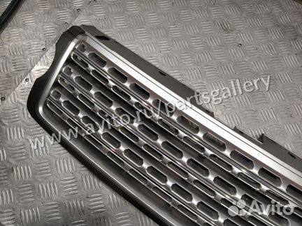 Решетка радиатора Land Rover Range Rover Vogue Ran