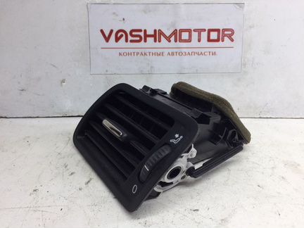 Дефлектор воздушный левый Volkswagen Passat Cc