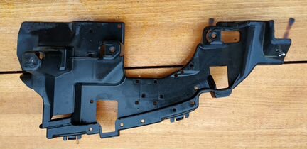 Кронштейн бампера зад Mercedes Benz C кузов 205