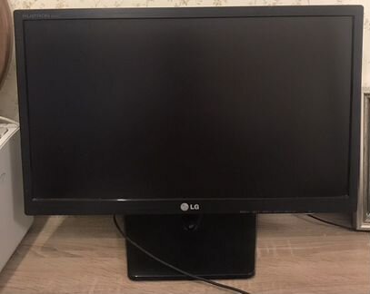 Монитор LG Flatron E2242