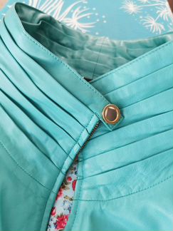 Кожаная куртка бирюзовая