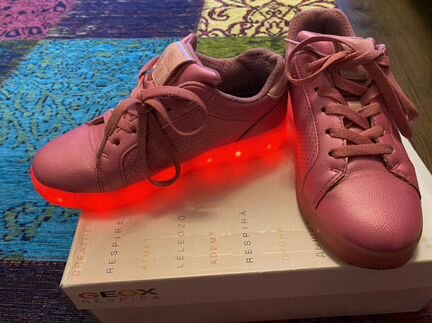 Кроссовки Geox