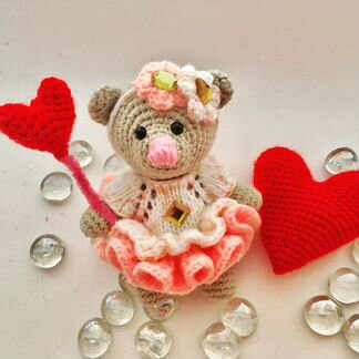 Вязаный мишка валентинка