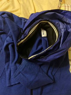 Продам оригинальный Stone Island