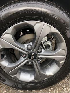 Летние колёса в сборе на KIA r16 новые, оригинал