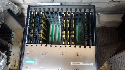 Телефонная станция Siemens Hipath 3800