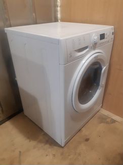 Хотпоинт Аристон WDG862 с сушкой 8 кг