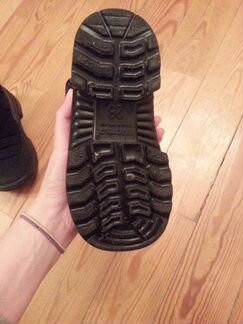 Kuoma сапожки черные рр. 26