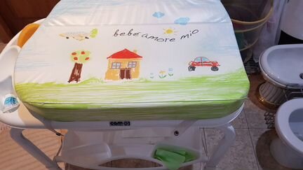 Пеленальный столик