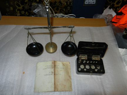 Весы равноплечие ручные, грузики, СССР