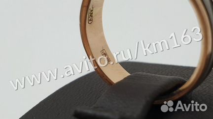 Золотое кольцо 585 пробы массой 2,64 грамма.16 Р