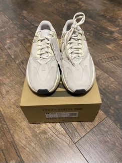 Adidas Yeezy Boost 700 Analog 6.5 US