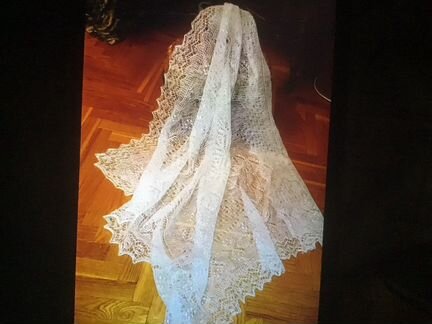 Оренбургский пуховый платок