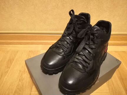 Кроссовки зимние