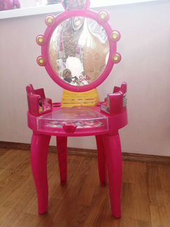 Туалетный столик для девочки