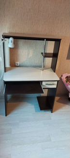 Детский письменный стол