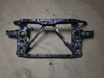 Передняя панель Audi Q7 Телевизор Ауди ку7