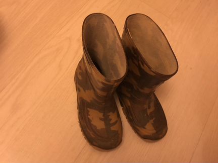 Резиновые сапоги