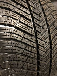 265/40/19 Michelin Pilot Alpin PA4 Новые